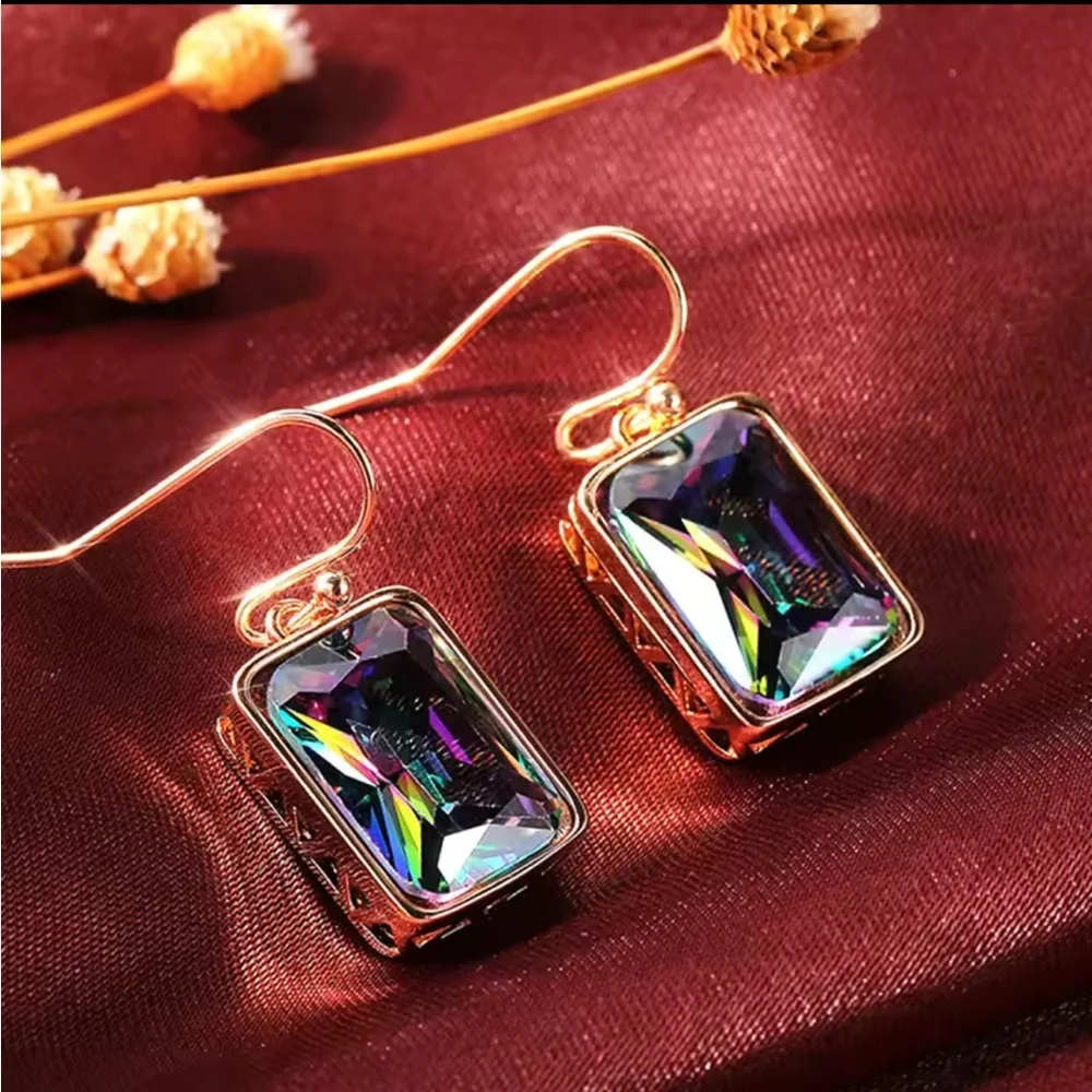 NEW GOLD MYSTIC TOPAZ COLORFUL PRISM SQUARE FILIGREE EARRINGS